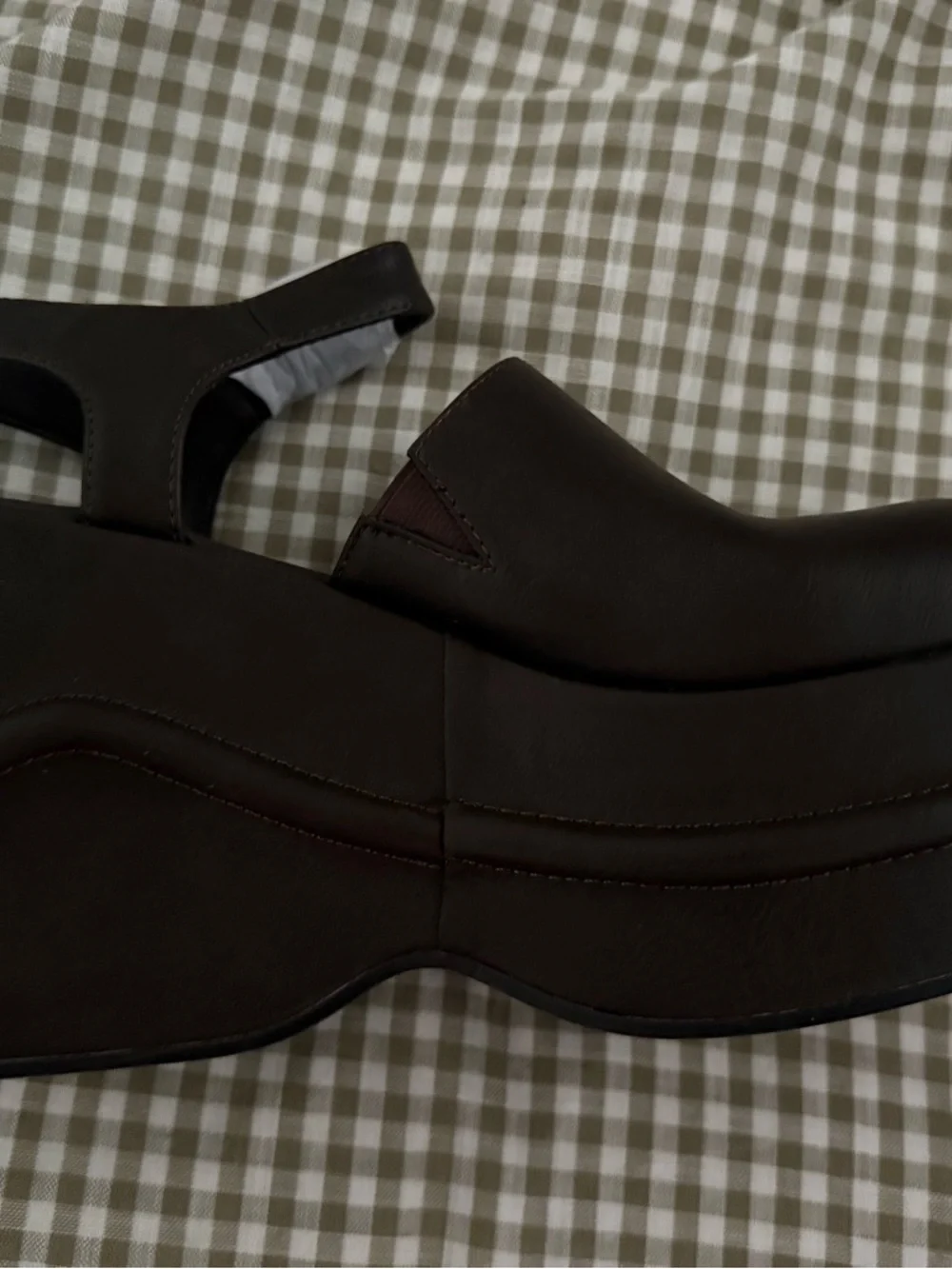 Chunky 90s Platform Clogs in Dark Brown - Picture 5 of 5